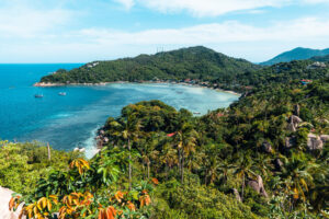 Costa Rica Caribbean Coast vs Pacific